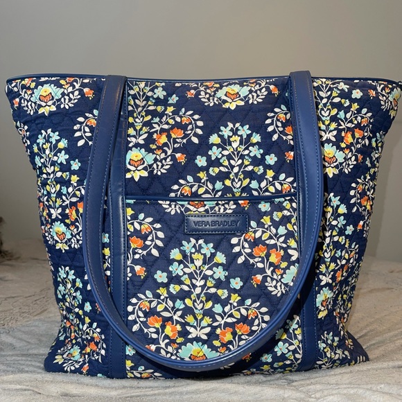 Vera Bradley tote bag - Picture 1 of 11
